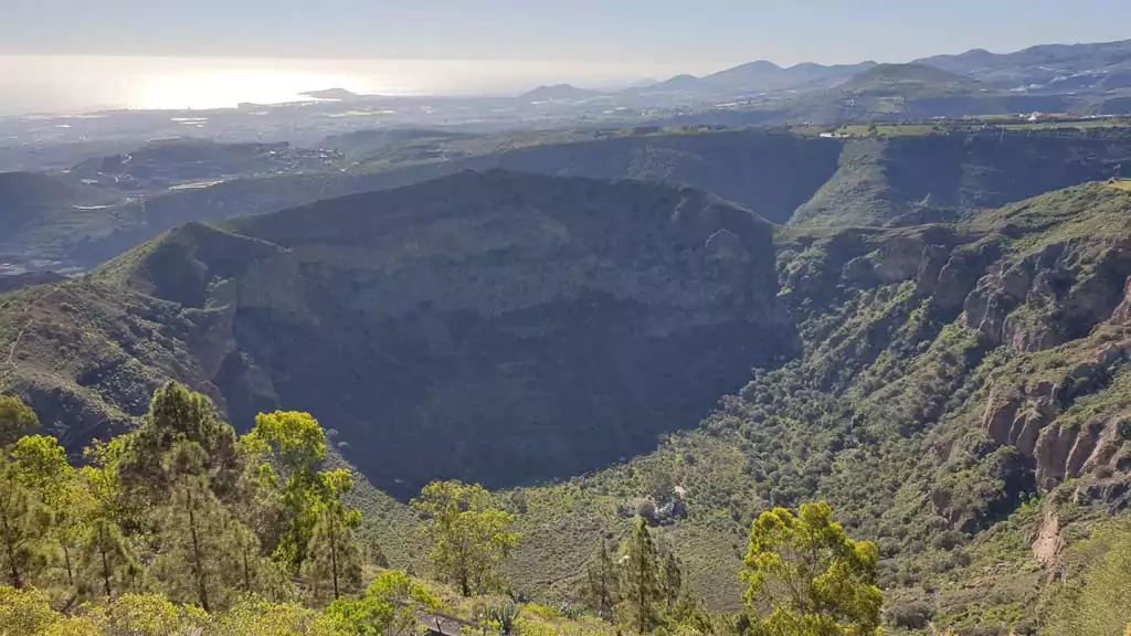 BANDAMA, CUMBRES Y ROQUE NUBLO